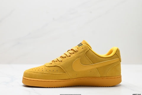 Nike SB Dunk Low Supreme Collaboration Sneakers Men's and women's shoes, versatile casual sports shoes