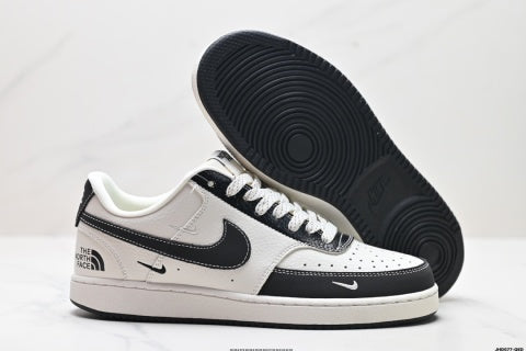 Nike SB Dunk Low The North Face Collaboration Sneakers  Men's and women's shoes, couple style, summer sports shoes