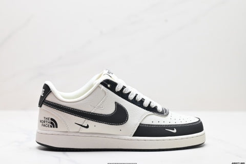 Nike SB Dunk Low The North Face Collaboration Sneakers  Men's and women's shoes, couple style, summer sports shoes