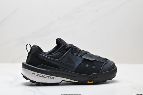 Sacai x Nike Zegamadome Collaboration Sneakers  Comfortable and casual running style for men and women