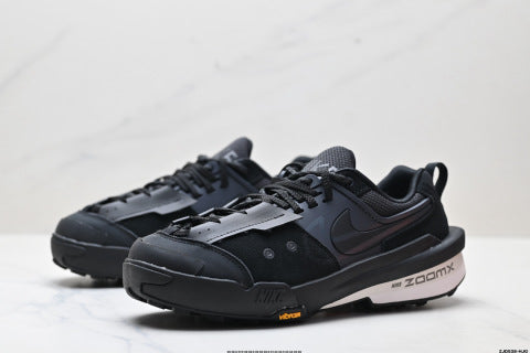 Sacai x Nike Zegamadome Collaboration Sneakers  Comfortable and casual running style for men and women