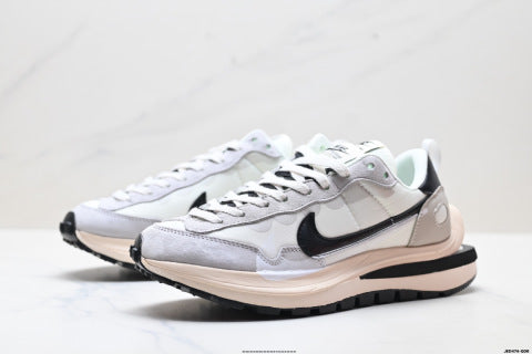 Nike Ldwaffle / Sacai sneakers Men's shoes, comfortable and breathable; women's shoes, running shoes.