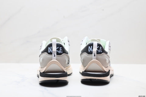 Nike Ldwaffle / Sacai sneakers Men's shoes, comfortable and breathable; women's shoes, running shoes.