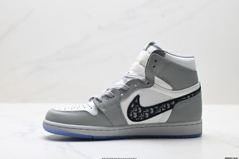 Nike Air Jordan 1 High OG Dior collaboration basketball shoes Shock-absorbing and anti-slip men's and women's shoes sports shoes